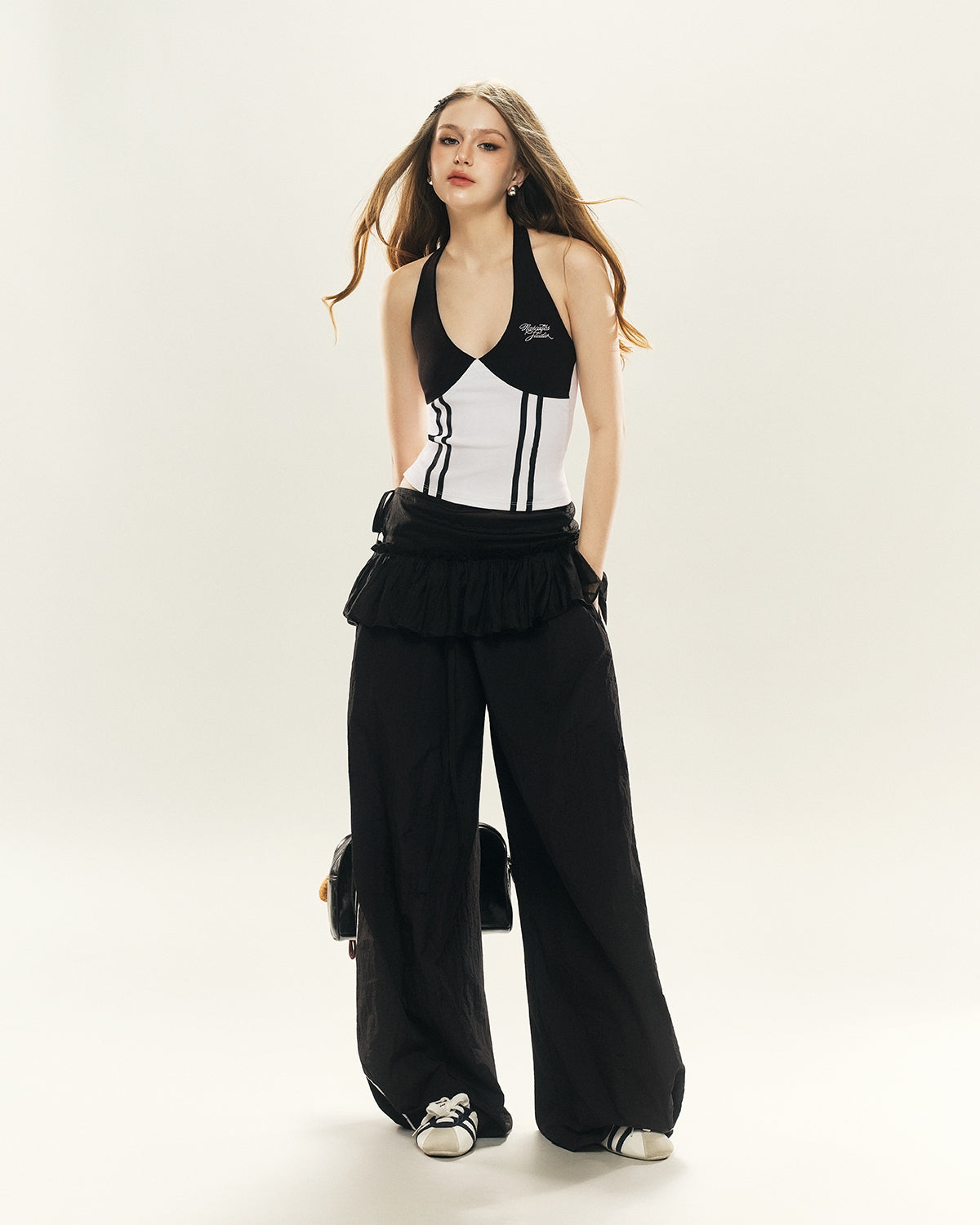 Set Mono Halter Top & Shadow Flow Pant